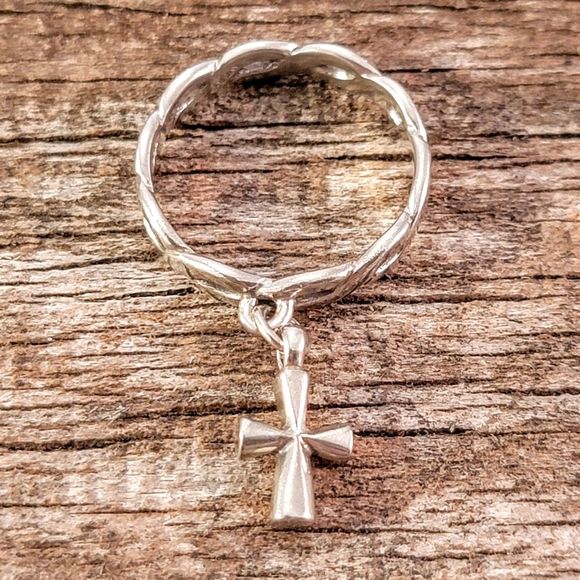 James Avery Jewelry - Retired James Avery Sterling Saint Teresa Dangle Ring